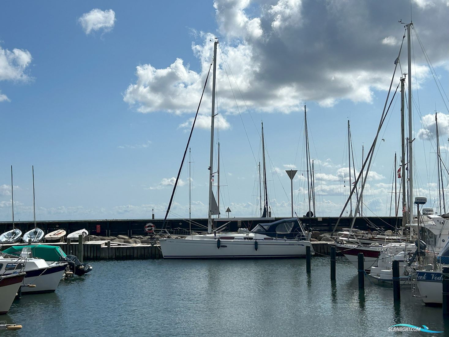 Bavaria 35 Cruiser Sailingboat 2009, with Volvo Penta D1-30 engine, Denmark