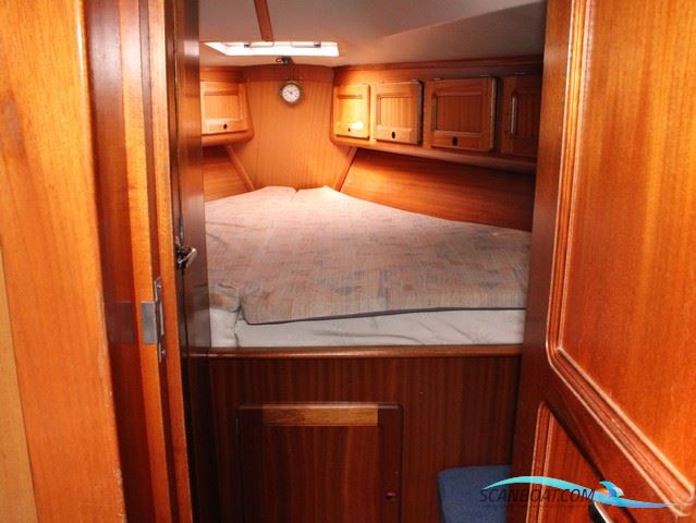 Bavaria 350 Lagoon