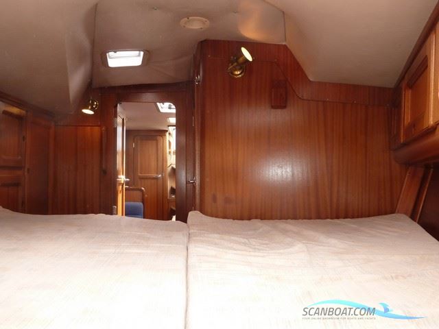 Bavaria 350 Lagoon