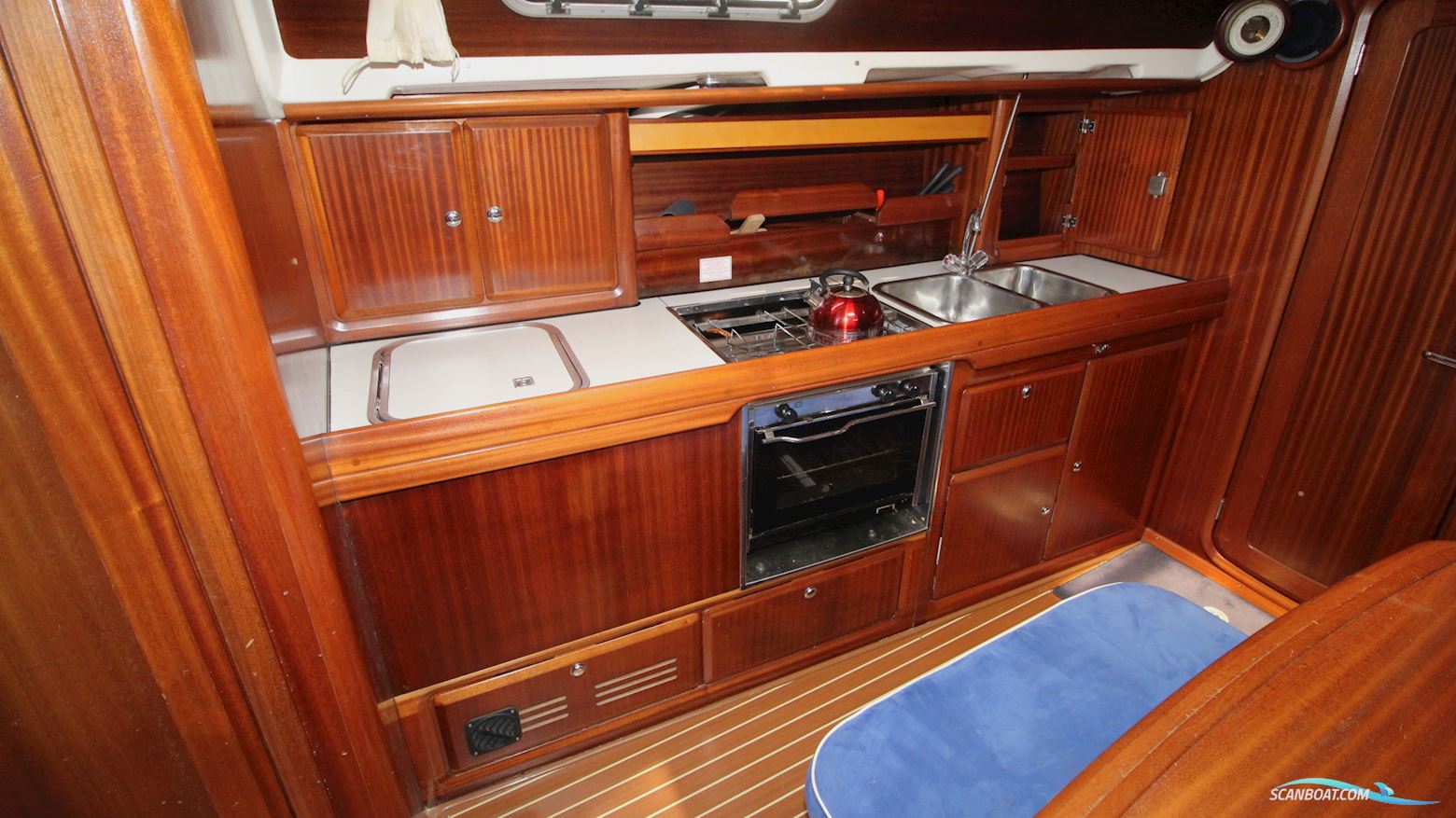 Bavaria 36-3