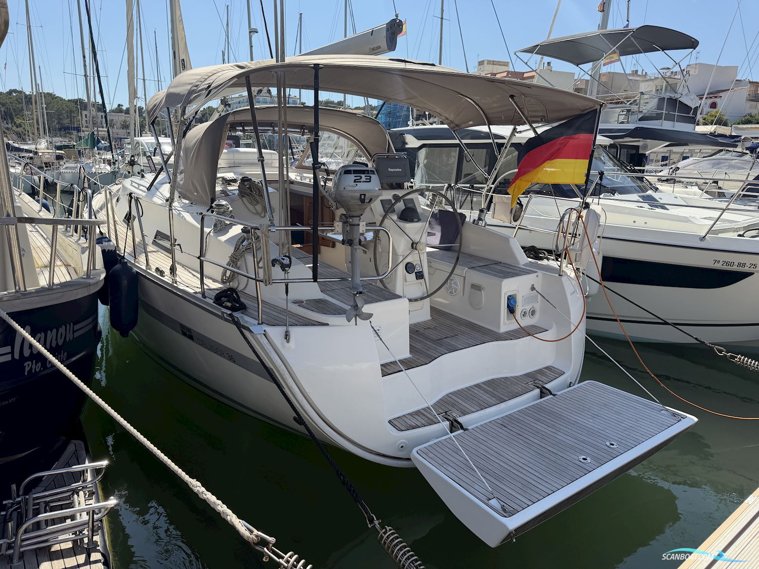 Bavaria 36 Cruiser Sailingboat 2011, with Volvo-Penta engine, Spain