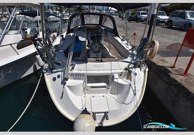 Bavaria 36 Sailingboat 2002, with Volvo Penta engine, Greece