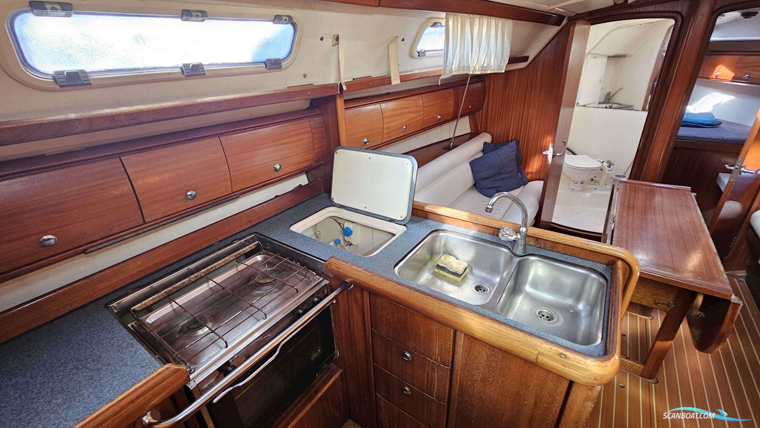 Bavaria 36
