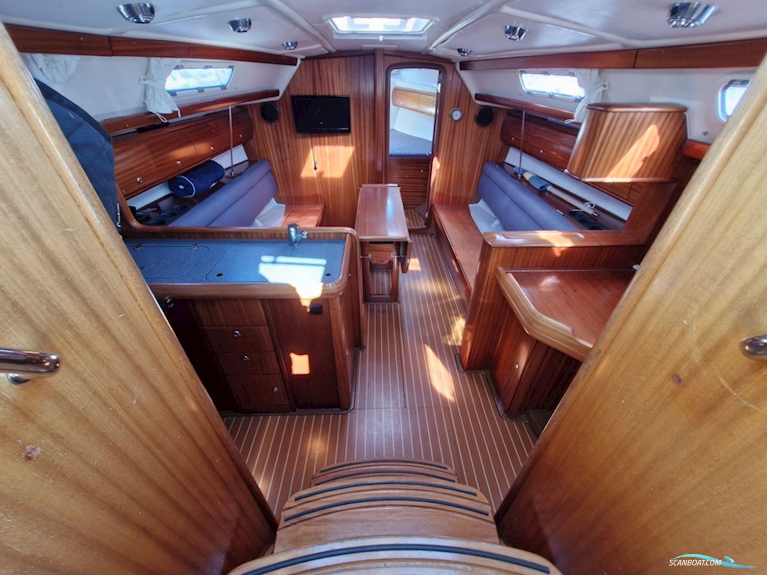 Bavaria 36
