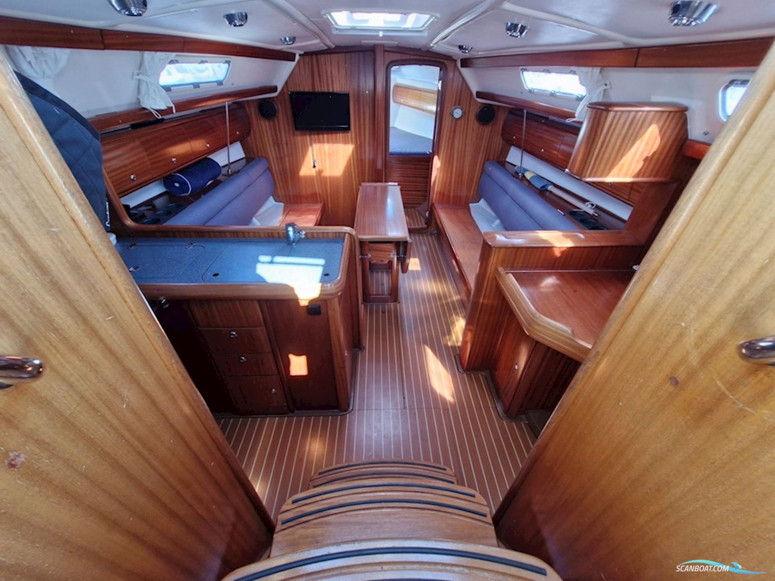 Bavaria 36
