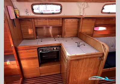 Bavaria 37-3 Cruiser Sailingboat 2007, with Volvo Penta D2-40F engine, The Netherlands