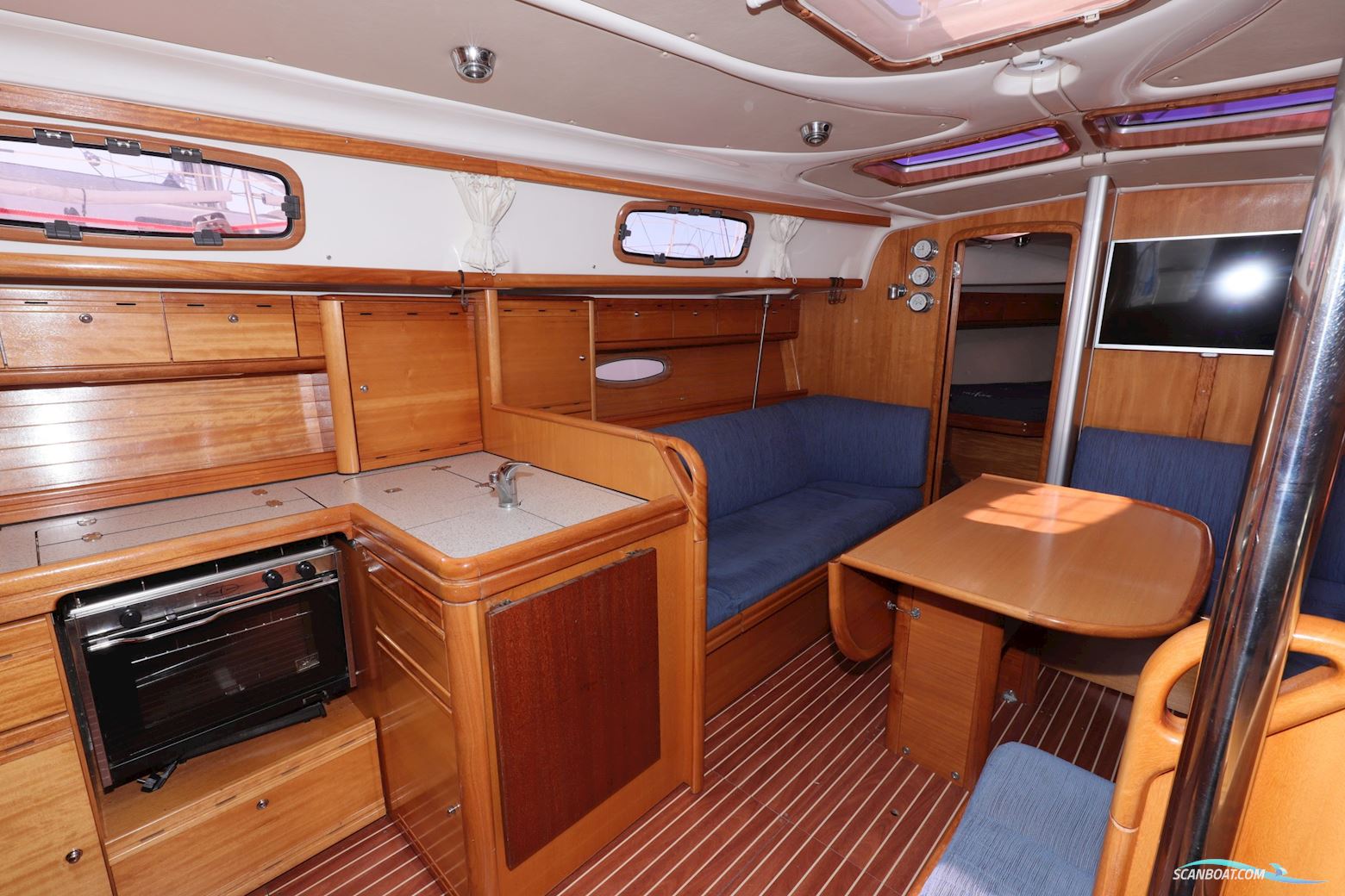 Bavaria 37 CR