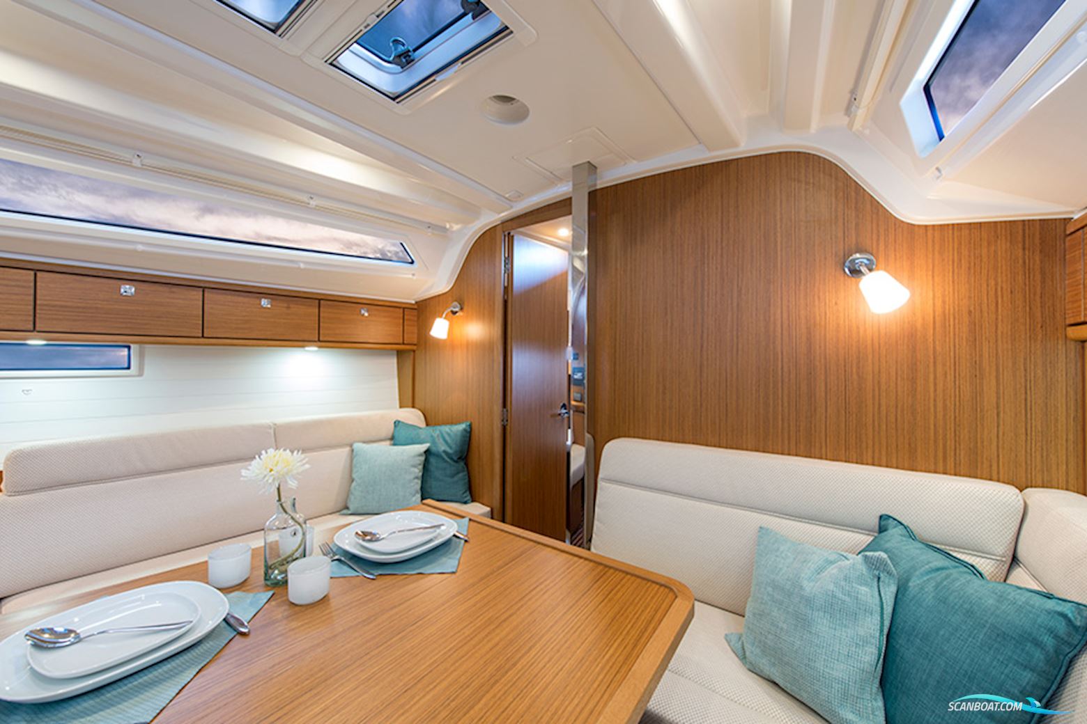 Bavaria 37 Cruiser 