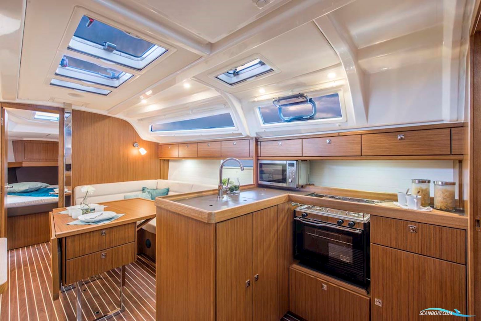 Bavaria 37 Cruiser
