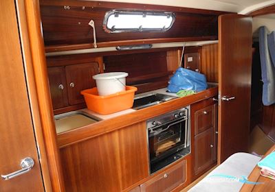 Bavaria 37 Cruiser Sailingboat 2001, with Volvo Penta engine, Belgium