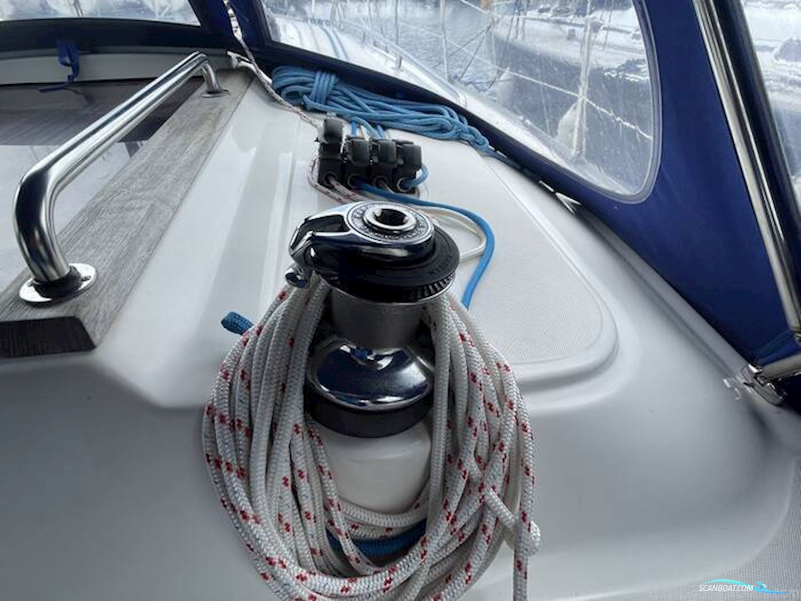 Bavaria 37