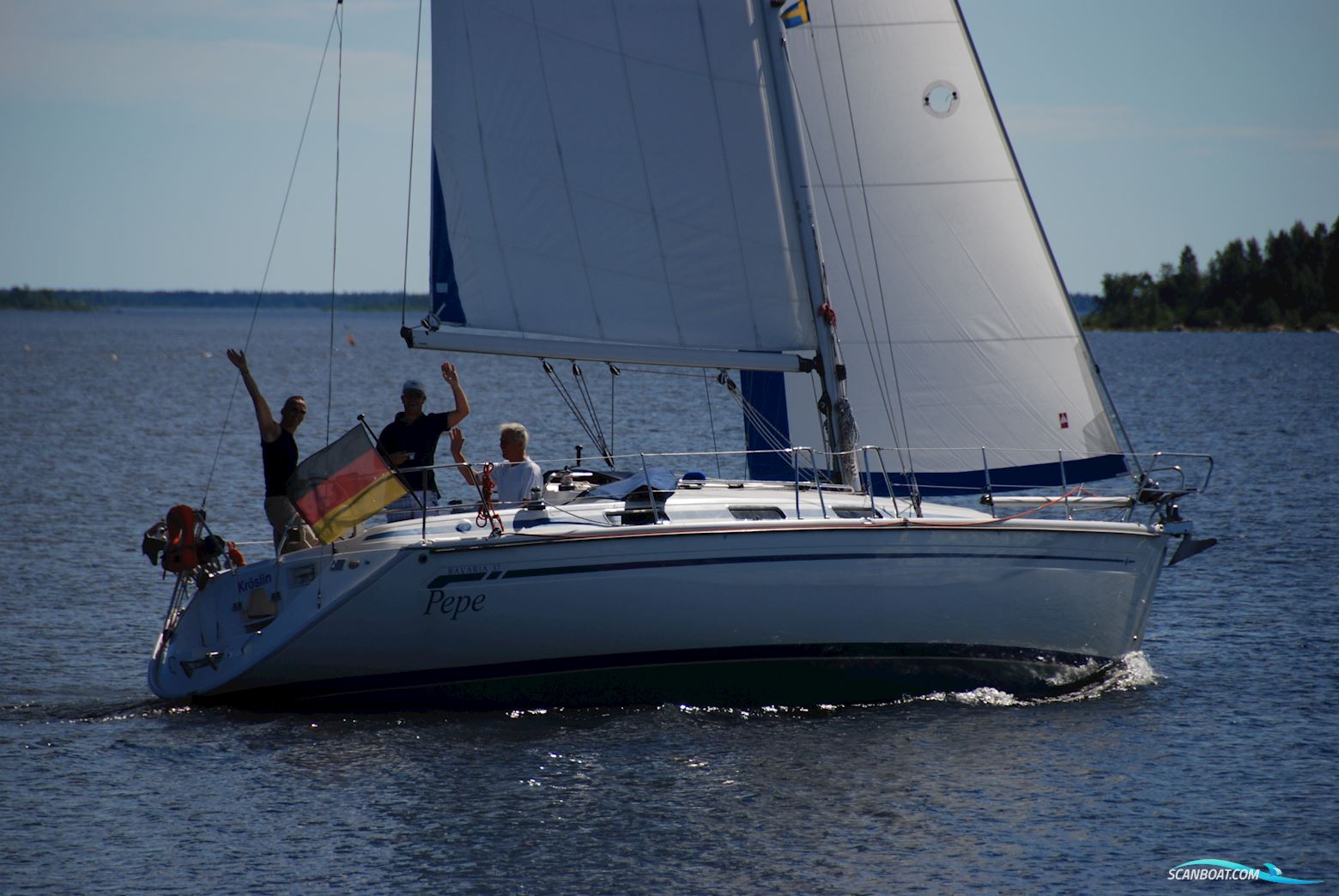 Bavaria 37