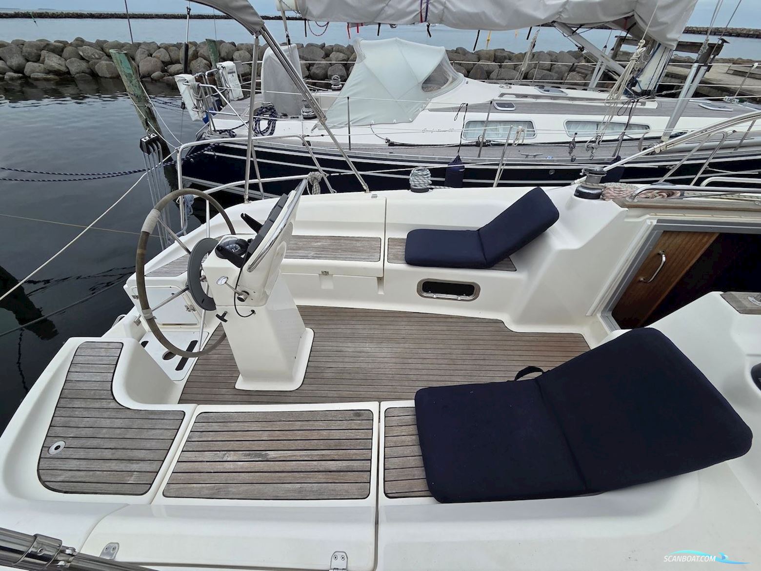 Bavaria 37.3