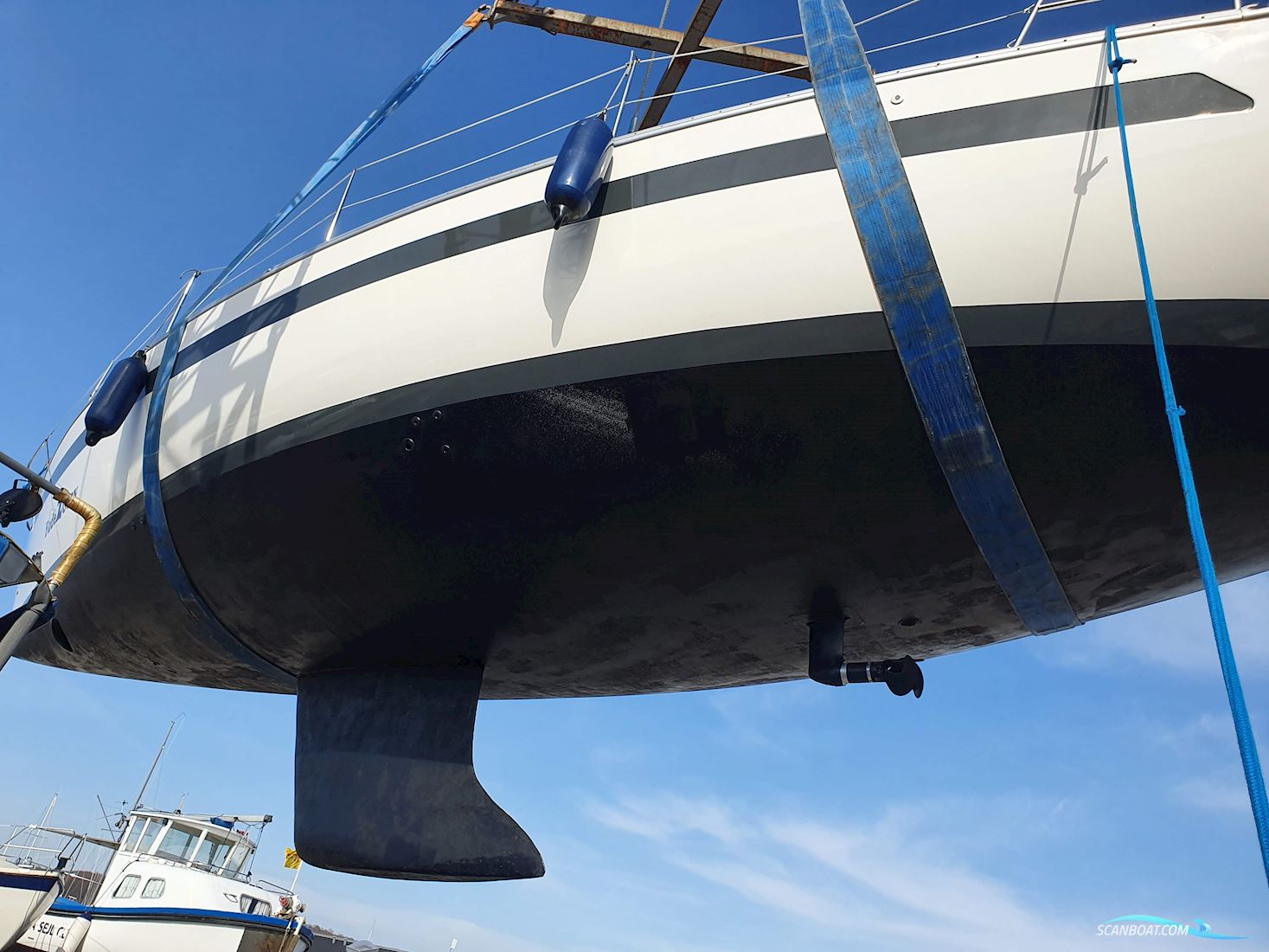 Bavaria 38-3