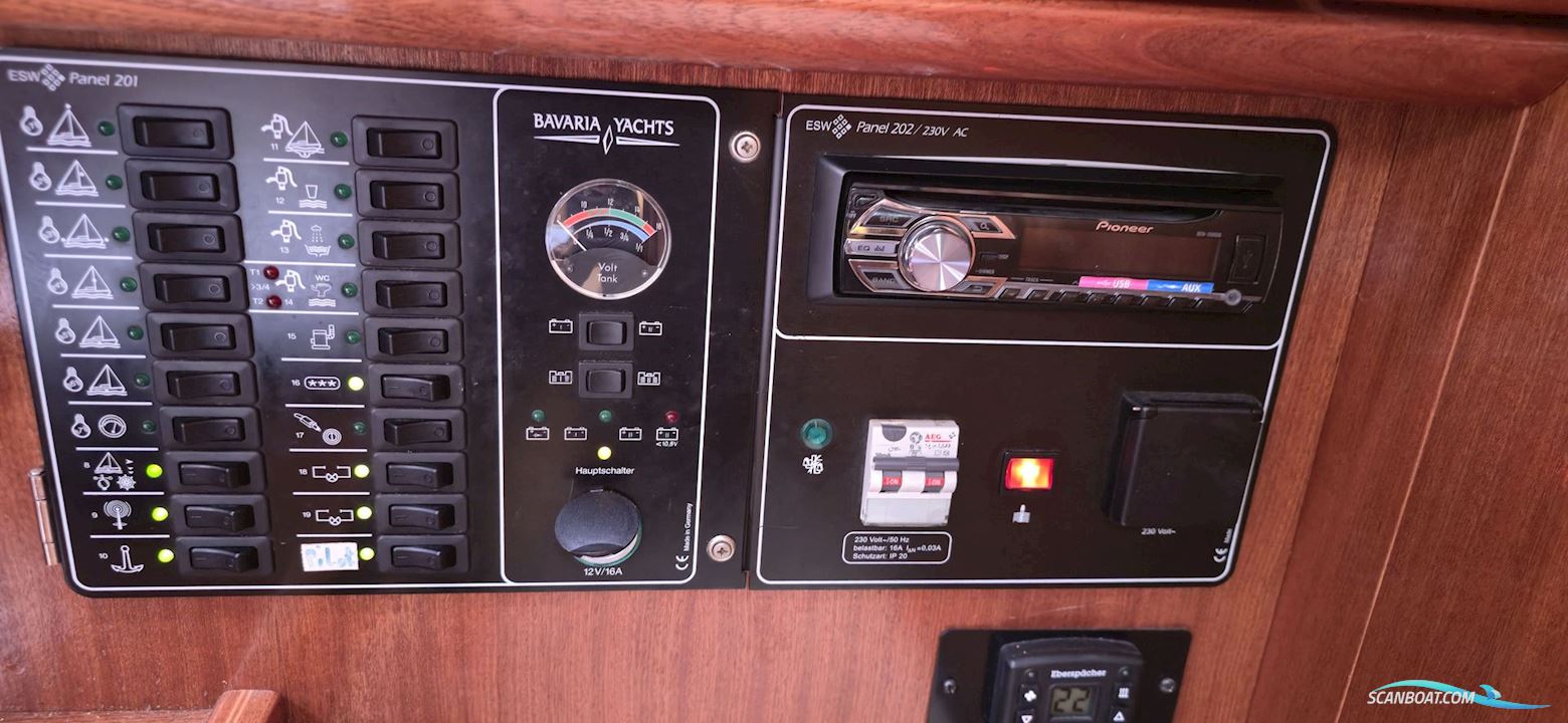 Bavaria 38 mit Liegeplatz und Winterlager, Rostock