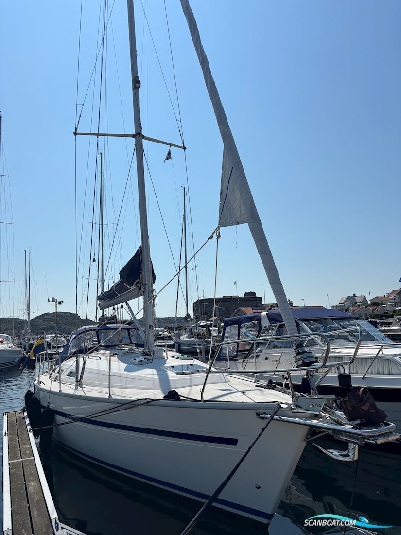 Bavaria 38 Sailingboat 1998, with Volvo penta d2-40 engine, Sweden