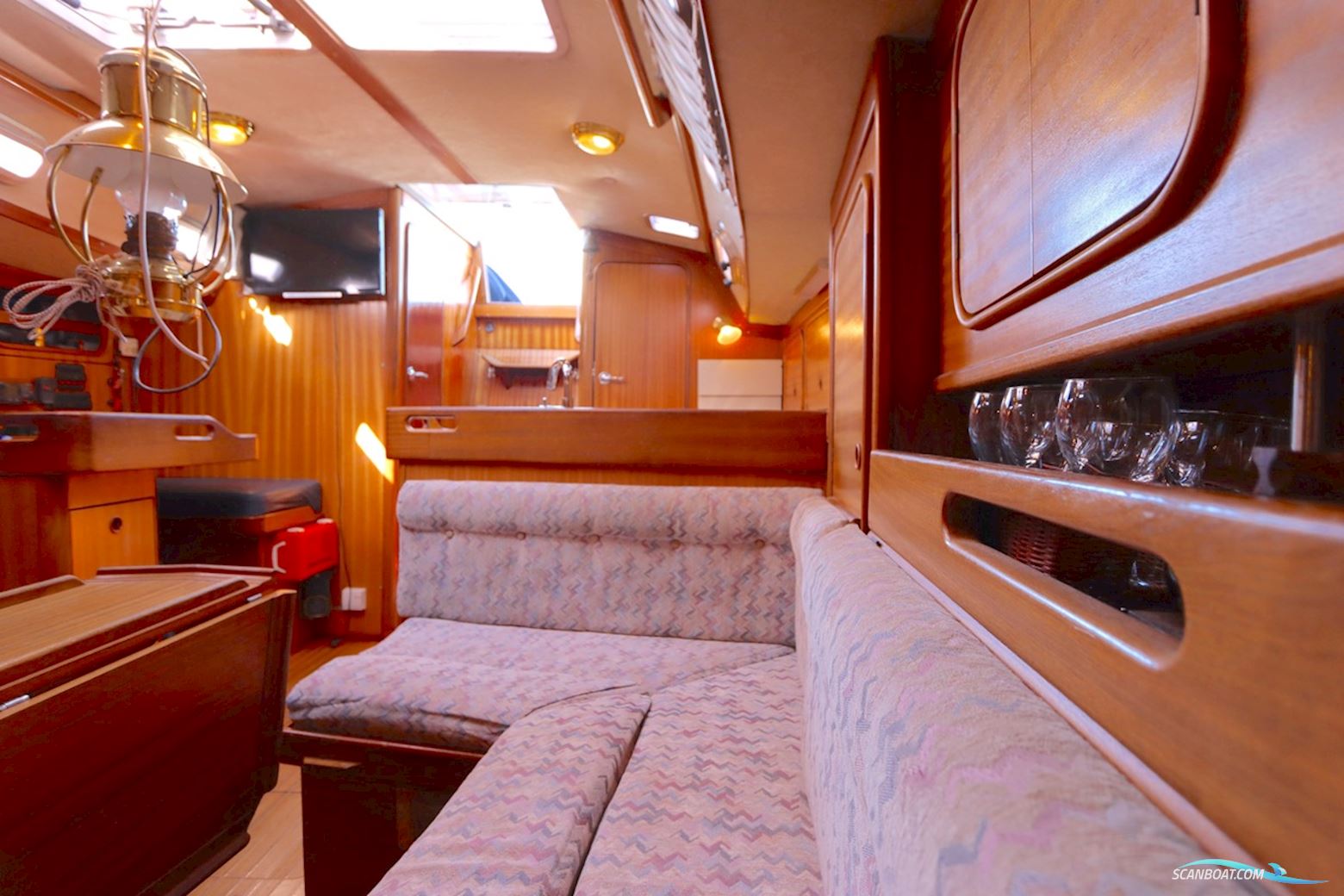 Bavaria 38