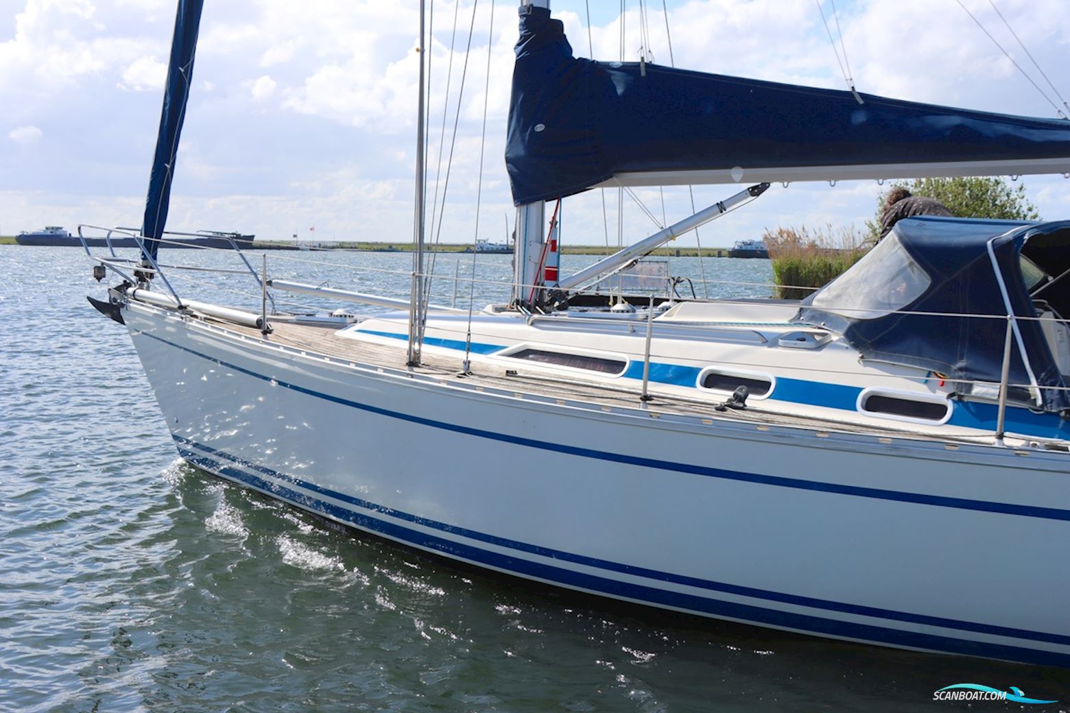 Bavaria 38