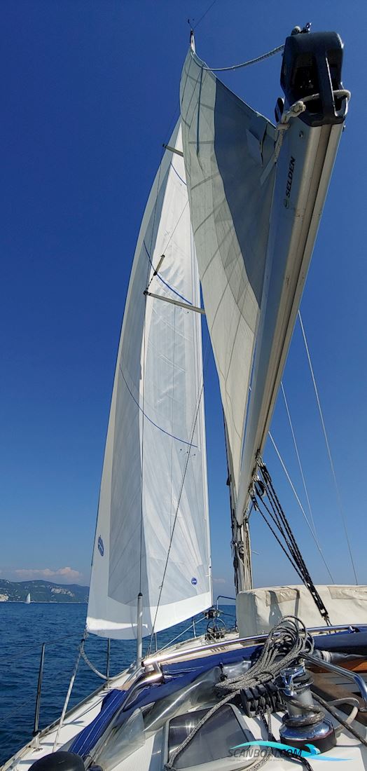 Bavaria 38