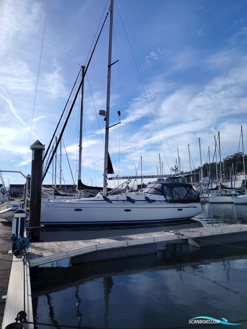 Bavaria 39 Cruiser Sailingboat 2006, with Volvo Penta D2 - 40 engine, Spain