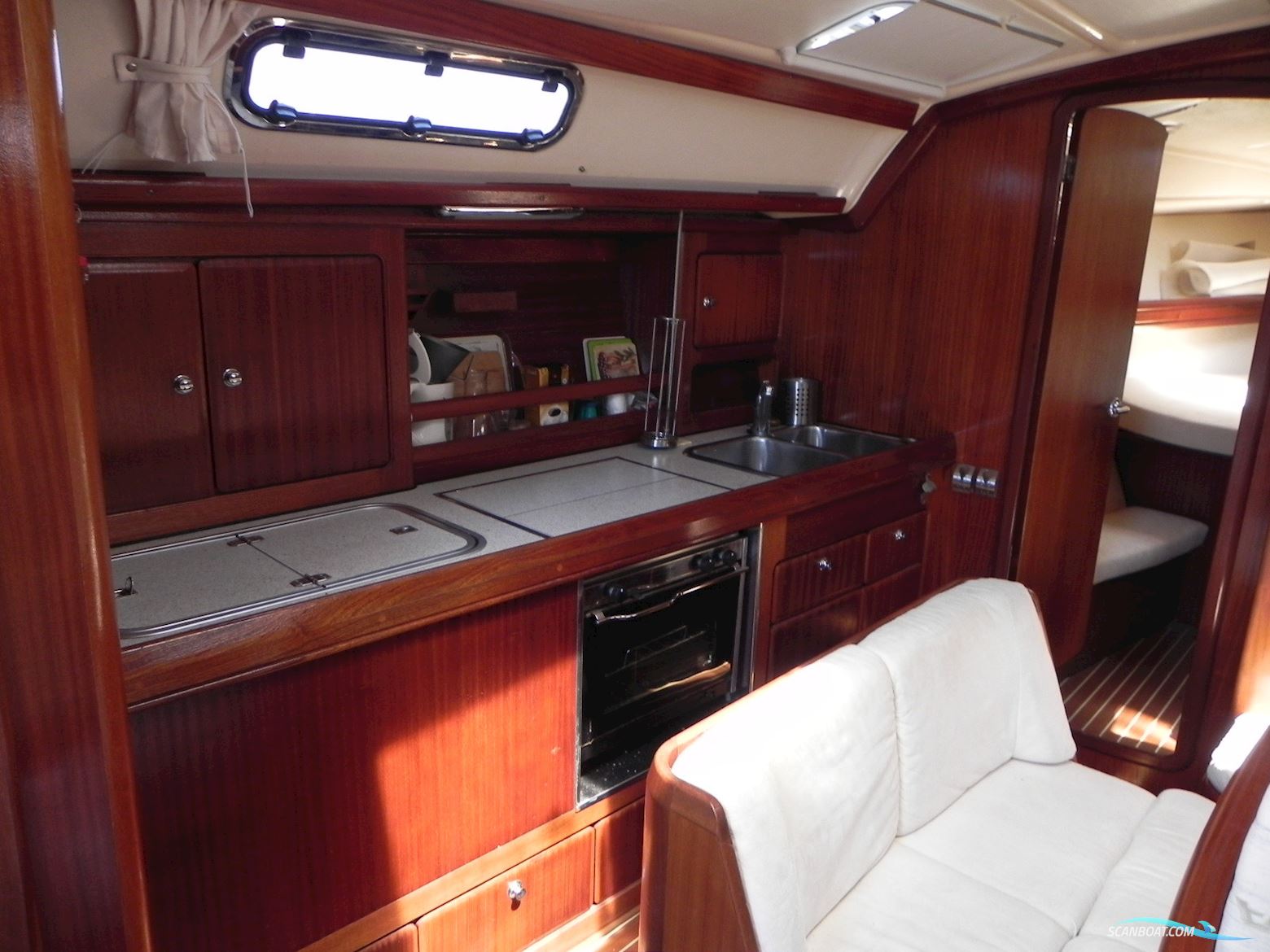 Bavaria 40-3