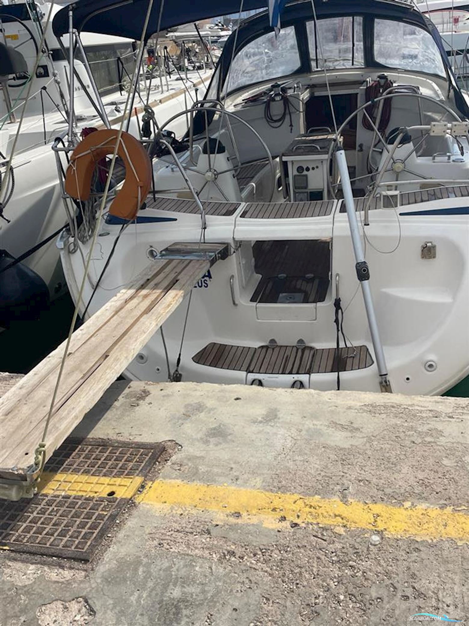 Bavaria 42 CRUISER