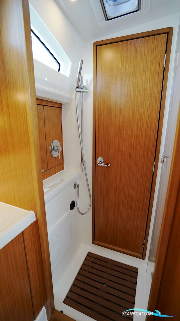 Bavaria 42 Vision