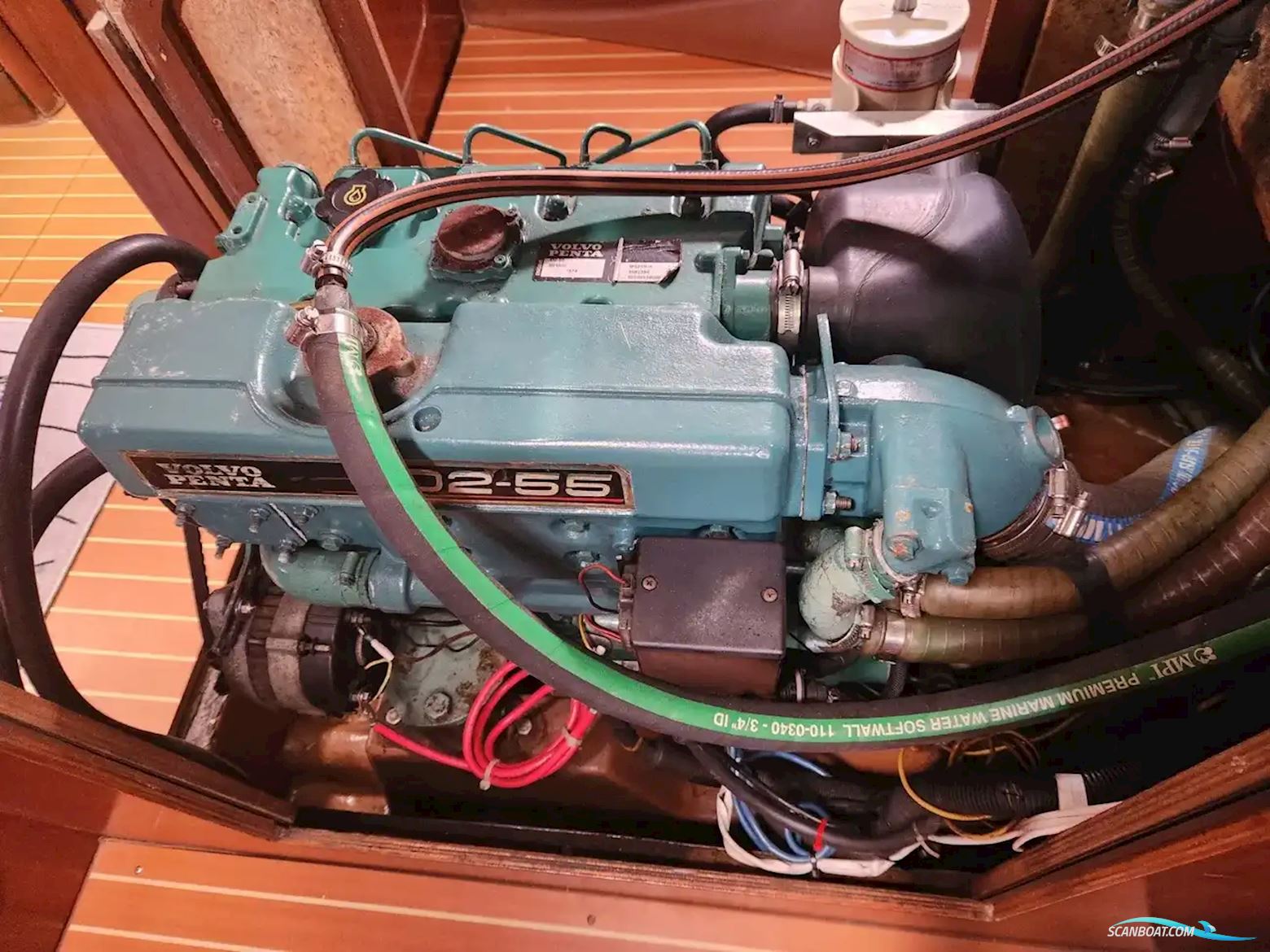 Bavaria 44