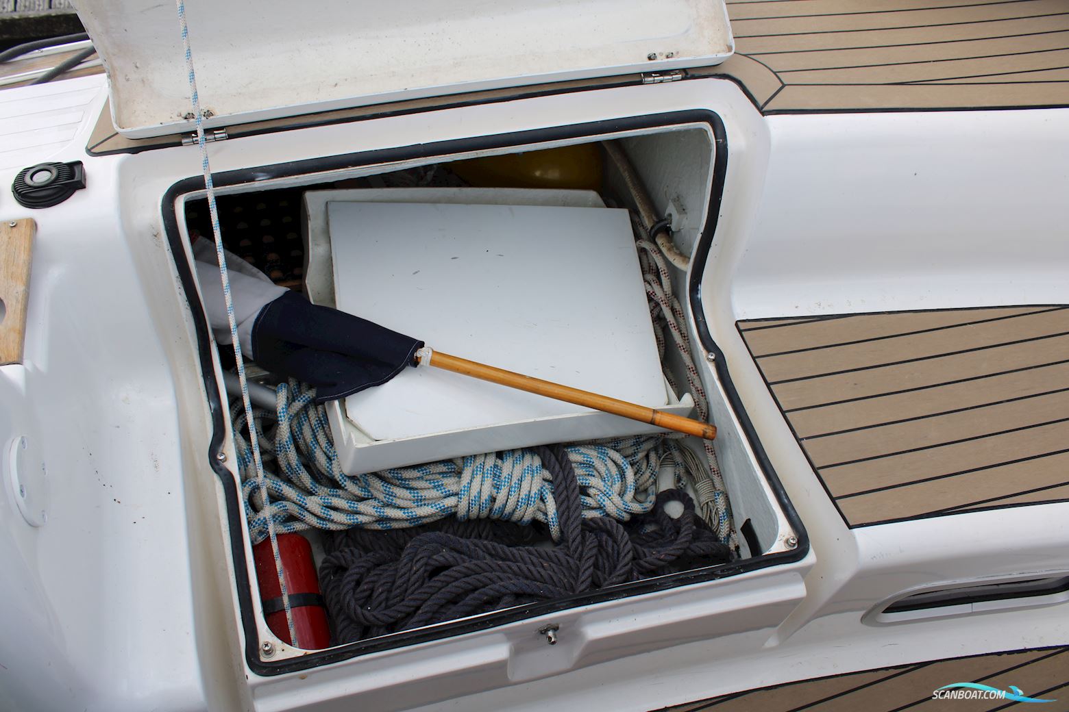 Bavaria 44
