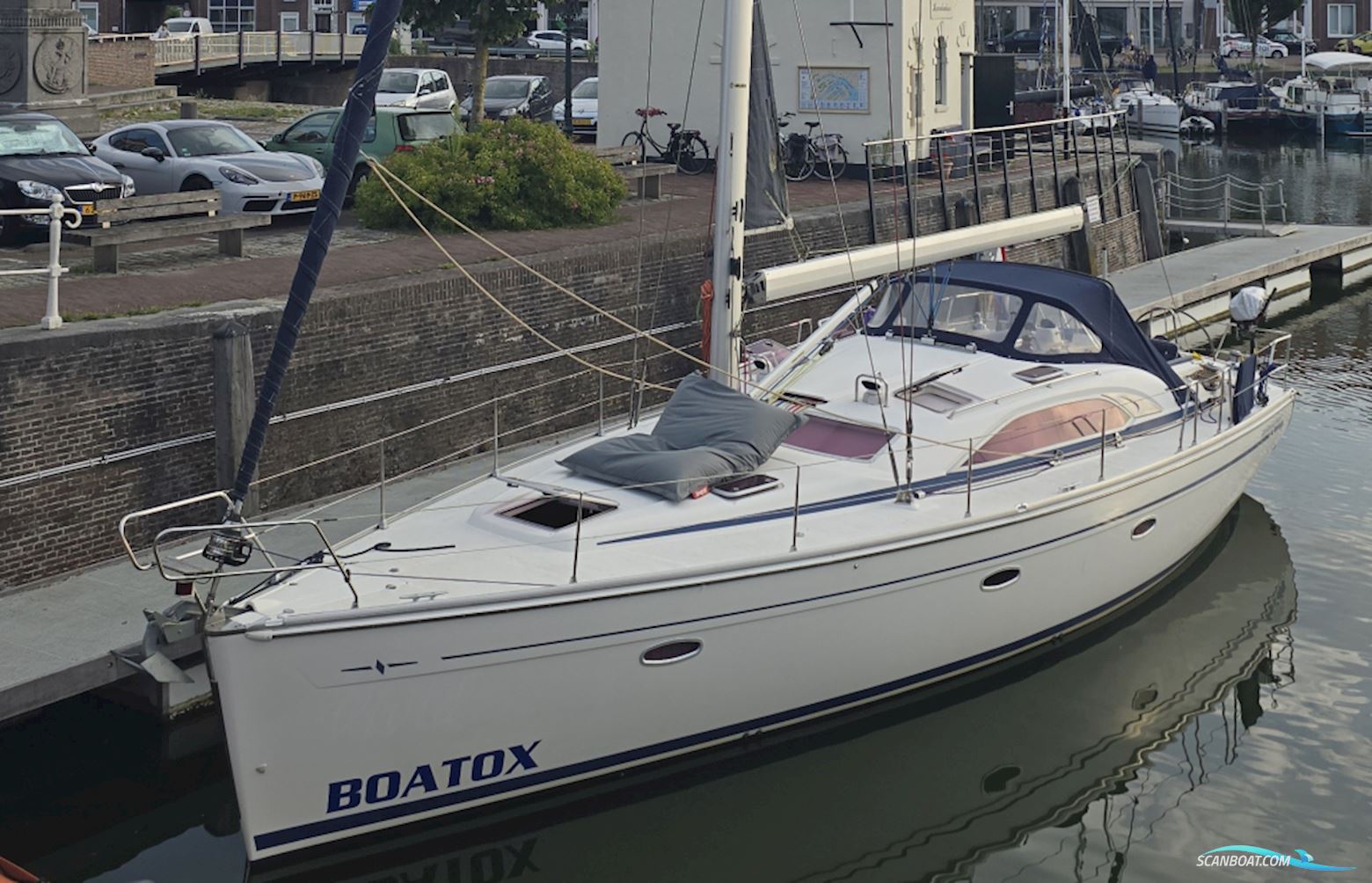 Bavaria 44 Vision Sailingboat 2008, with Volvo Penta engine, The Netherlands