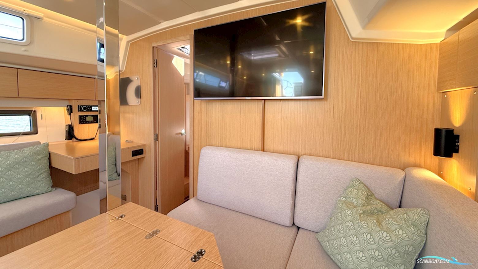 Bavaria C 42