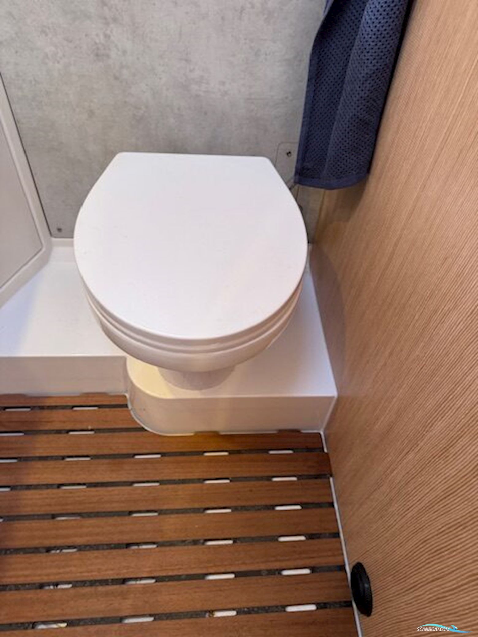 BAVARIA C 42 STYLE PRIVATBÅD