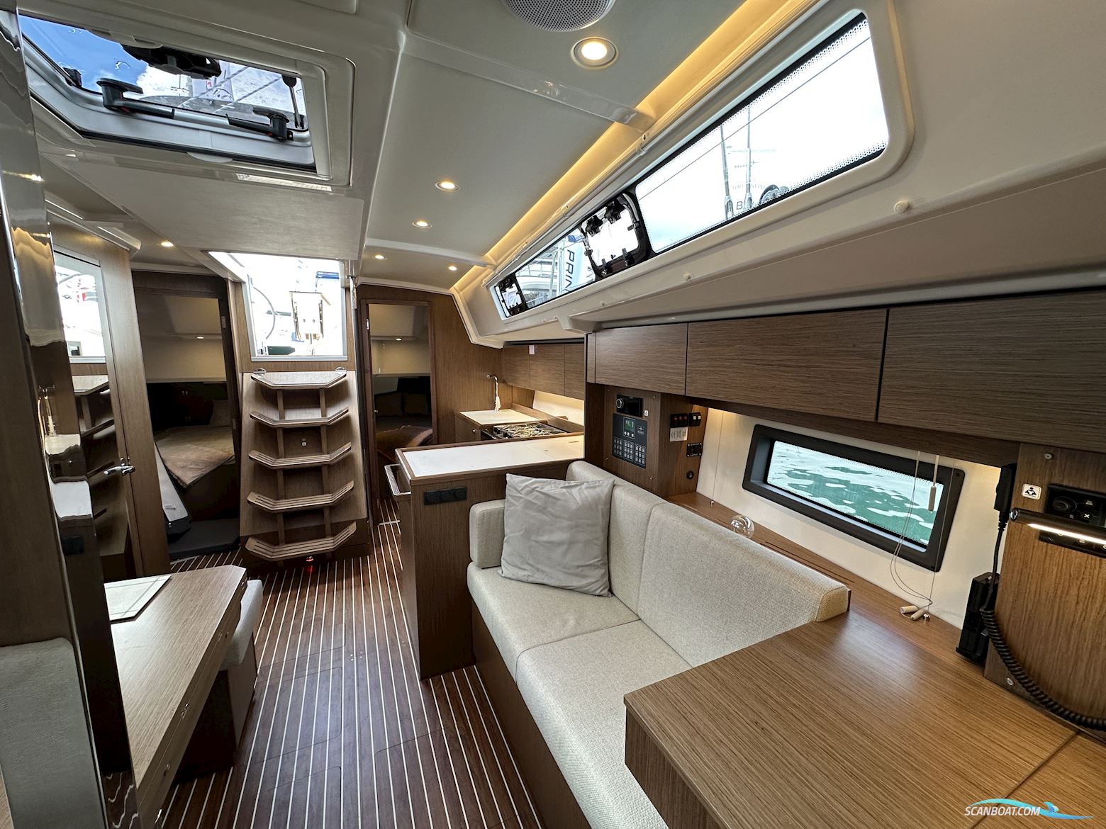 Bavaria C38