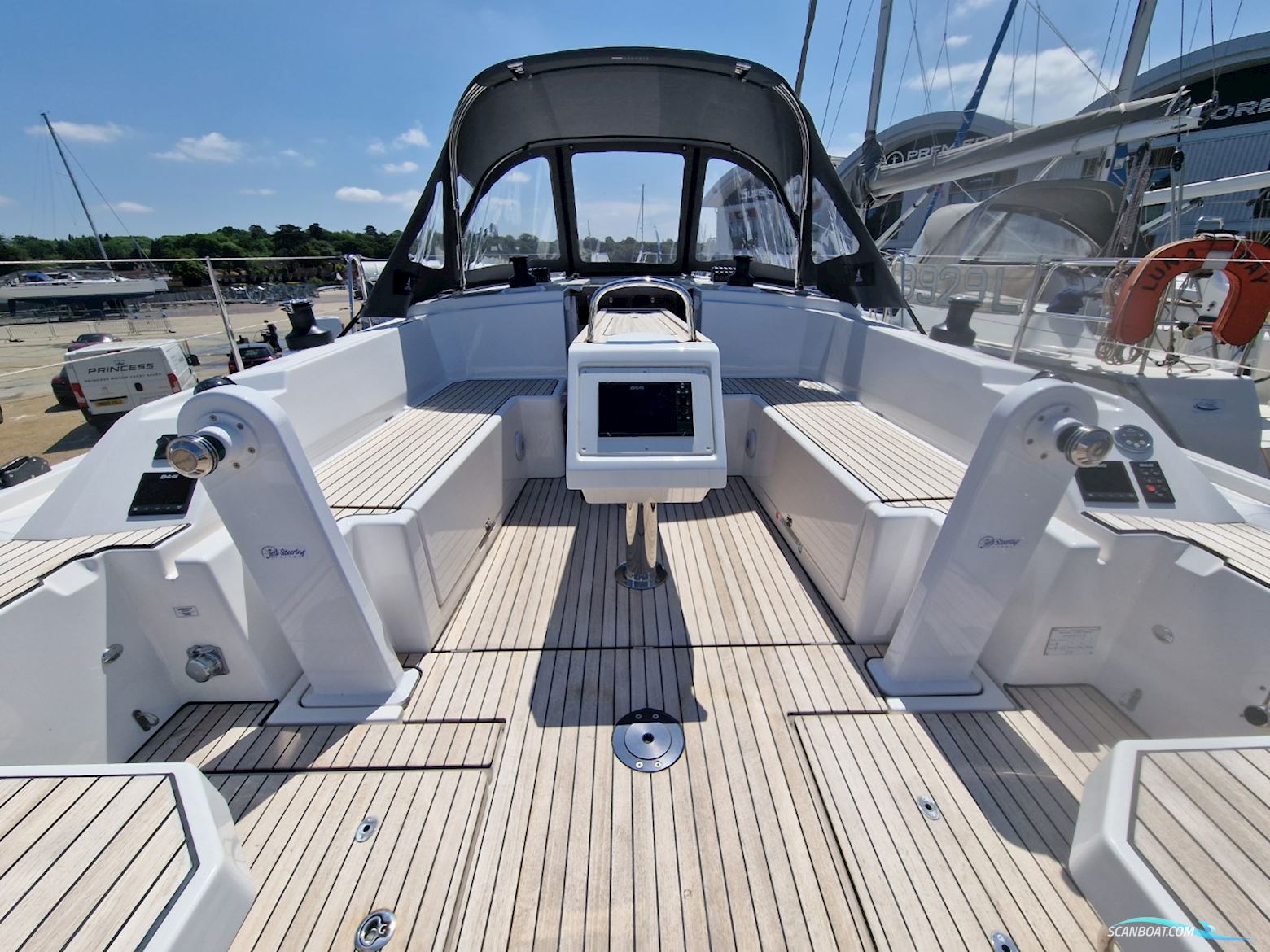 Bavaria C38