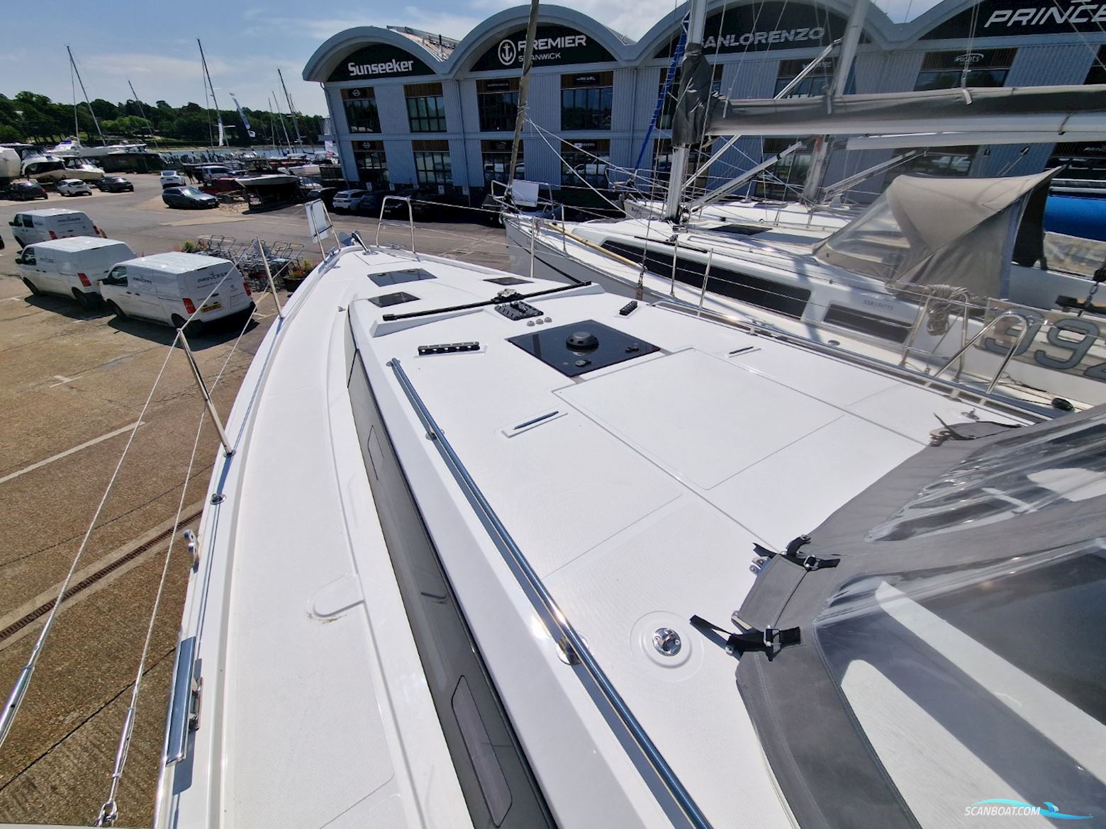 Bavaria C38