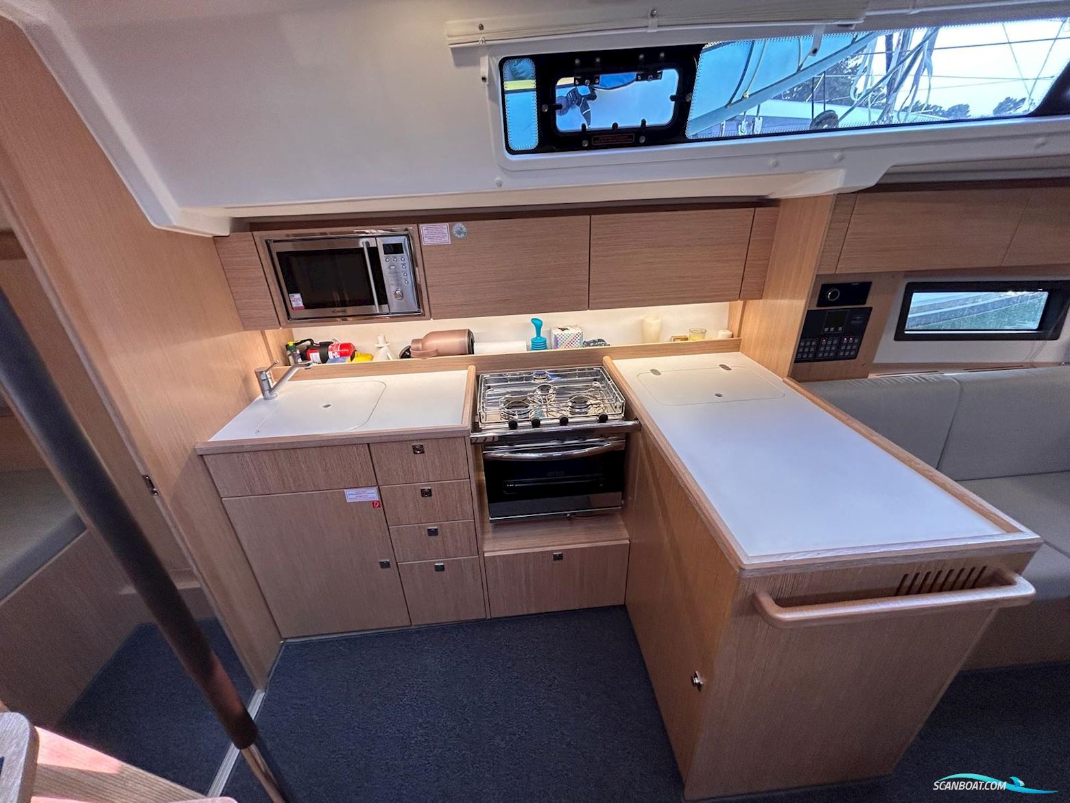 Bavaria C38