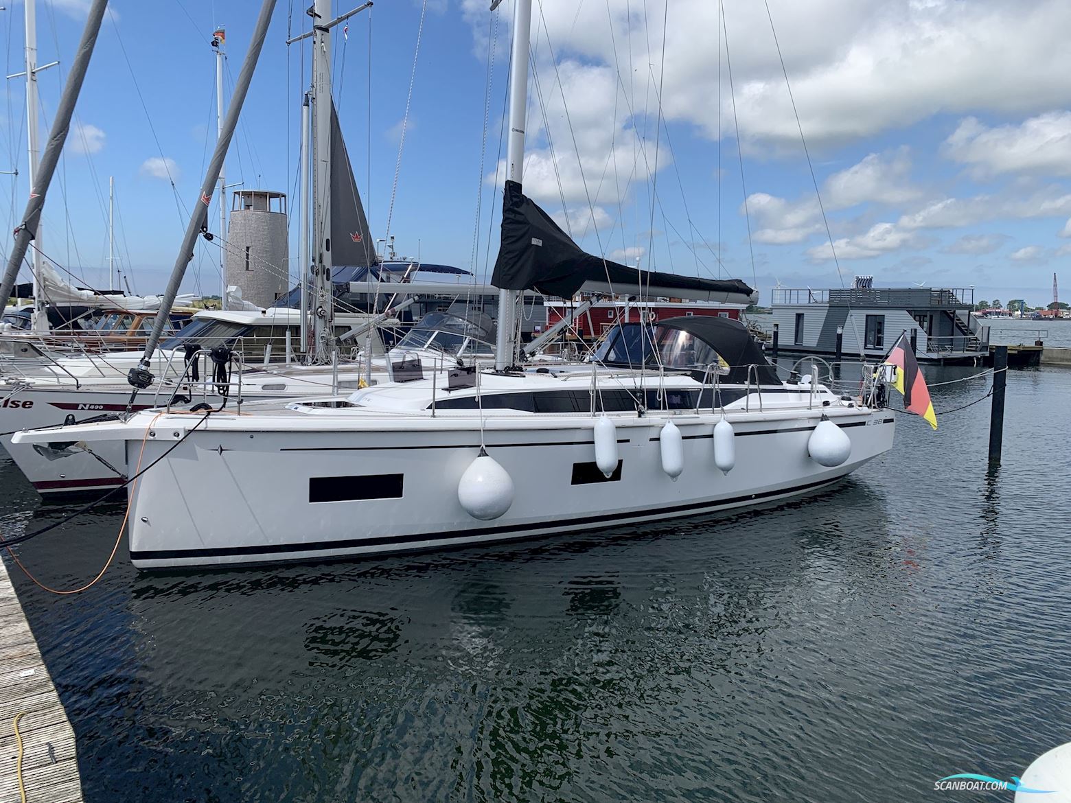 Bavaria C38