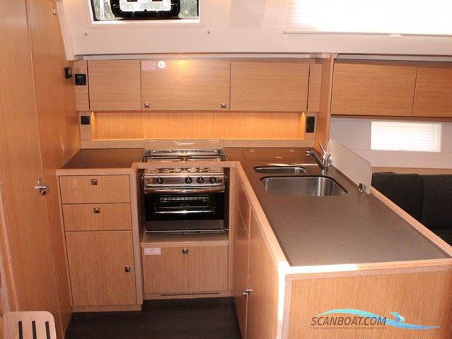 Bavaria C45 Style