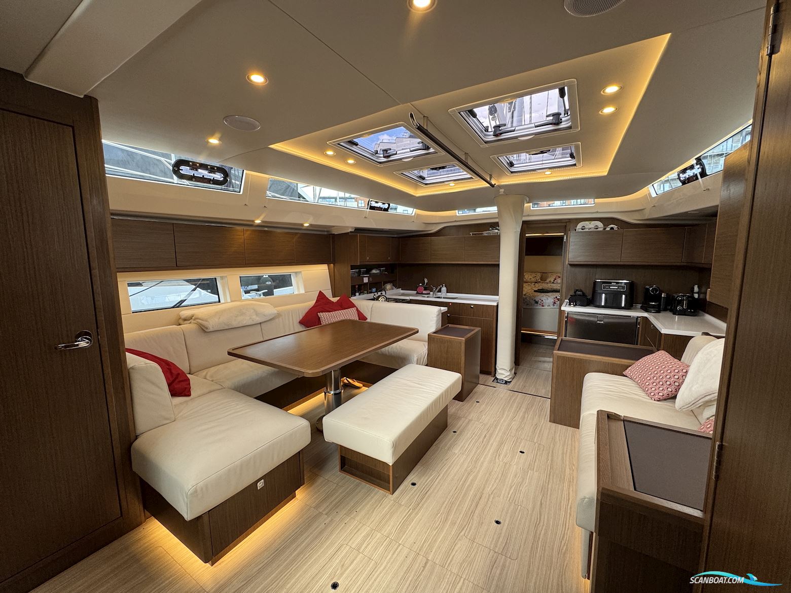 Bavaria C57