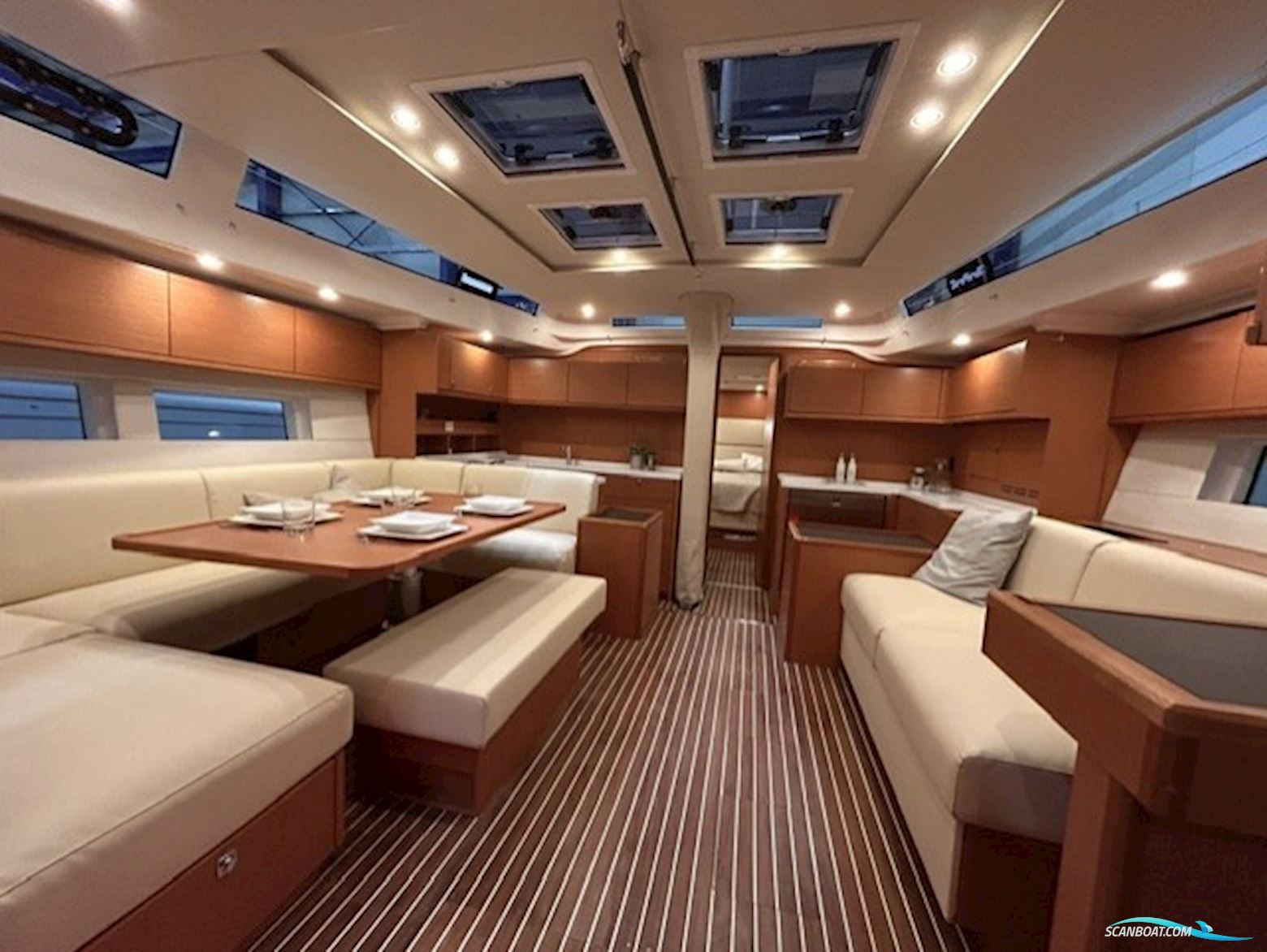Bavaria C57 Style