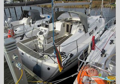 Bavaria Cruiser 32 Sailingboat 2011, with Volvo Penta D1-20 engine, Germany