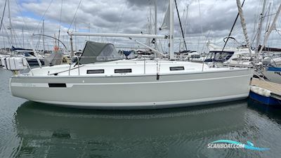 Bavaria Cruiser 32 Sailingboat 2013, with Volvo Penta engine, United Kingdom