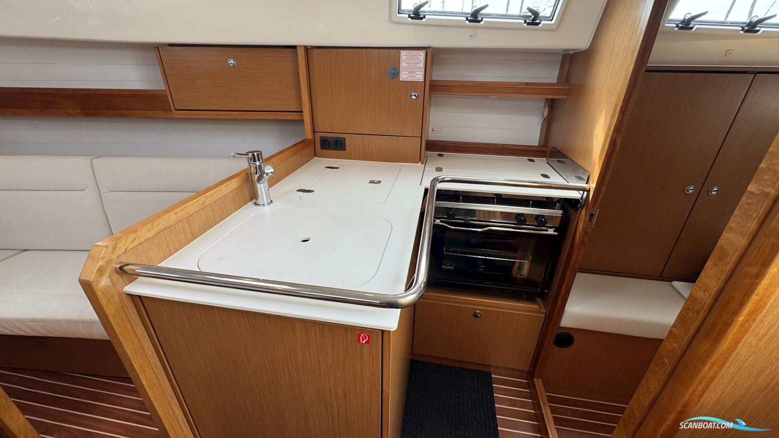 Bavaria Cruiser 32