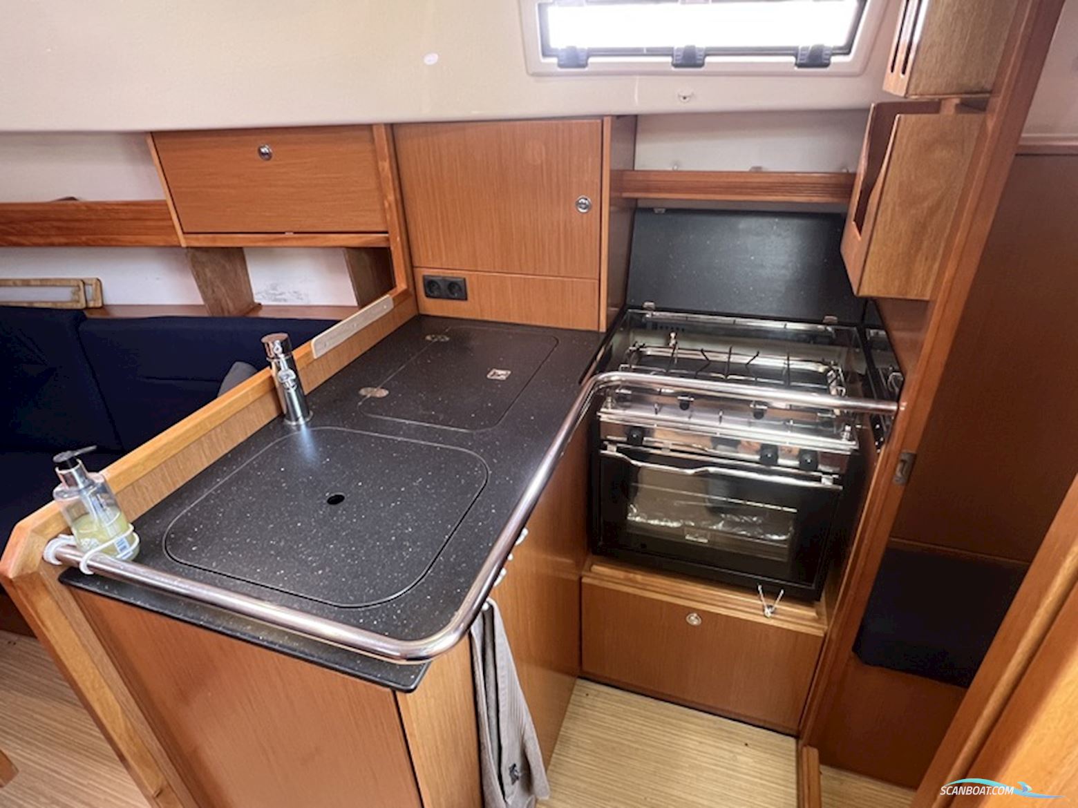 Bavaria Cruiser 32