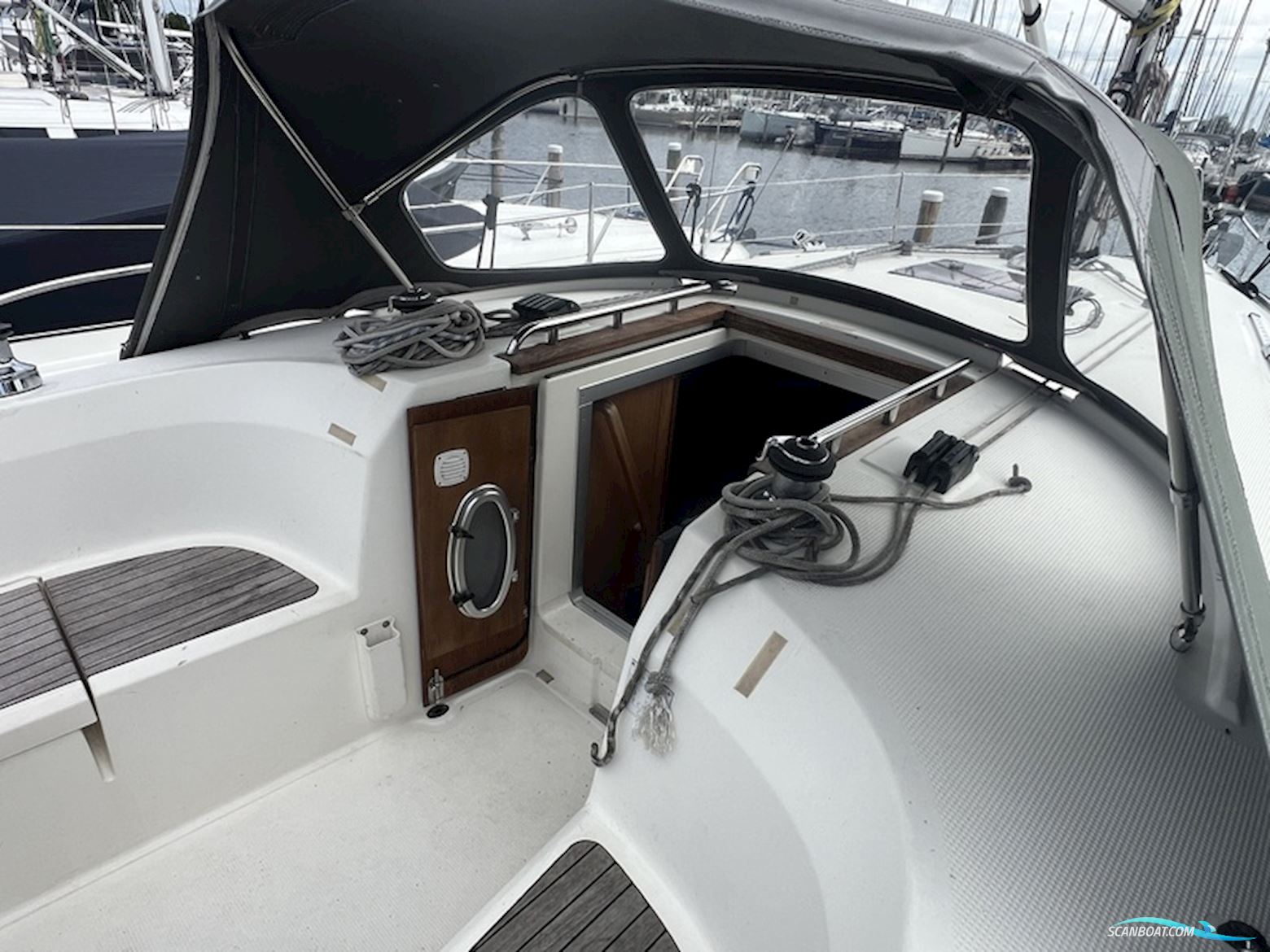 Bavaria Cruiser 32