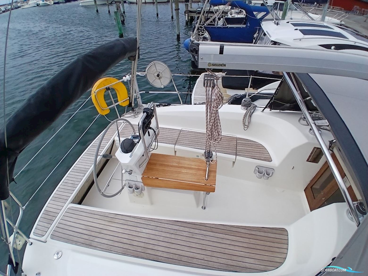 Bavaria Cruiser 32