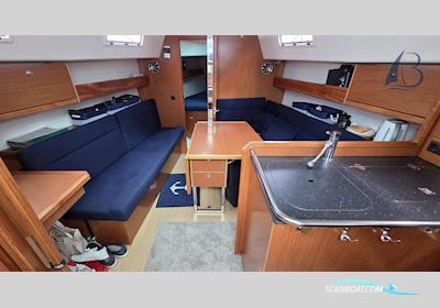 Bavaria Cruiser 32 Short Keel Sailingboat 2010, with Volvo Penta D1-20 13.3KW engine, Germany