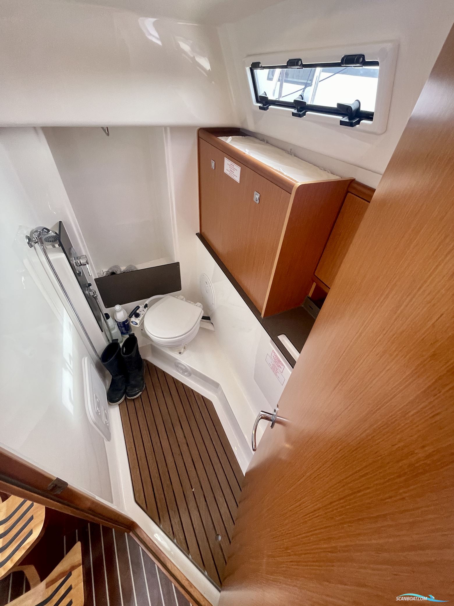 Bavaria Cruiser 33
