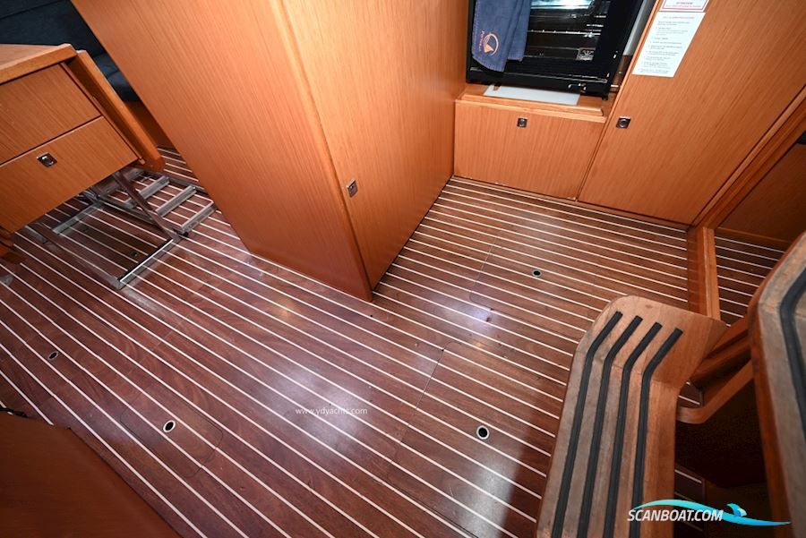 Bavaria Cruiser 37