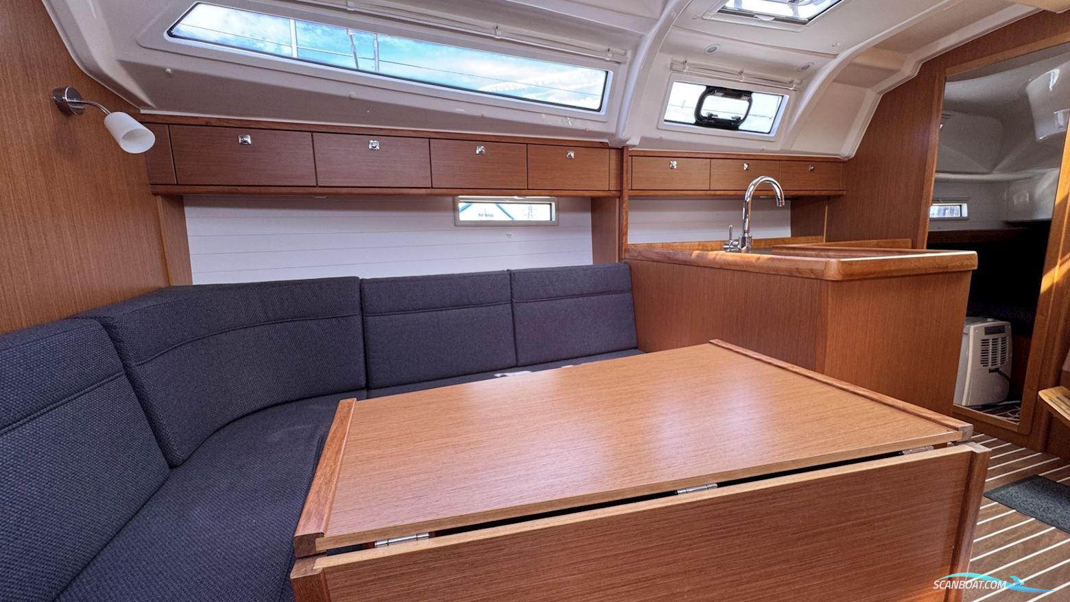 Bavaria Cruiser 37